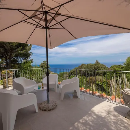 Casa Panoramica Bouganville Tatil Evi SantʼAndrea