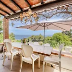 Prázdninový dům Casa Panoramica Bouganville SantʼAndrea