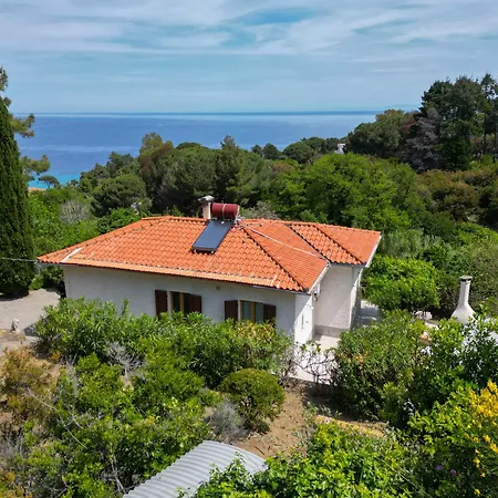 בית נופש Casa Panoramica Bouganville SantʼAndrea